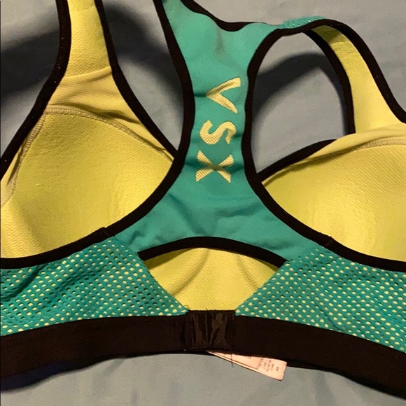 Victoria Secret sports bra - Picture 3 of 4
